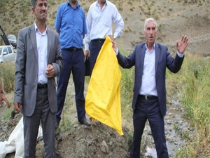 Taş ve torba kullanarak şehri susuz bıraktılar