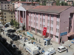 Hakkari belediyesine kayyum atandı