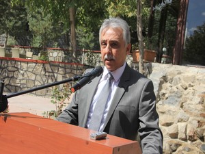 Vali Toprak: Şehit ve gazi ailelerini yemekte ağırladı