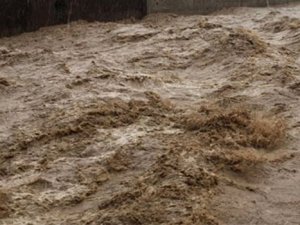 Sel felaketinde 2 kişi hayatını kaybetti