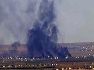 Bomba yüklü araç obüslerle vuruldu