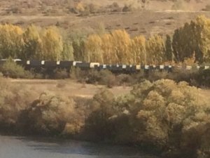 Yük trenine bombalı saldırı düzenlendi