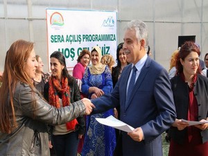 Vali Toprak "Seraların açılış programına katıldı