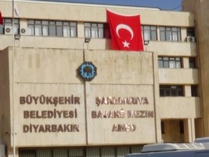 Amed Büyükşehir Belediyesi’ne kayyum atandı