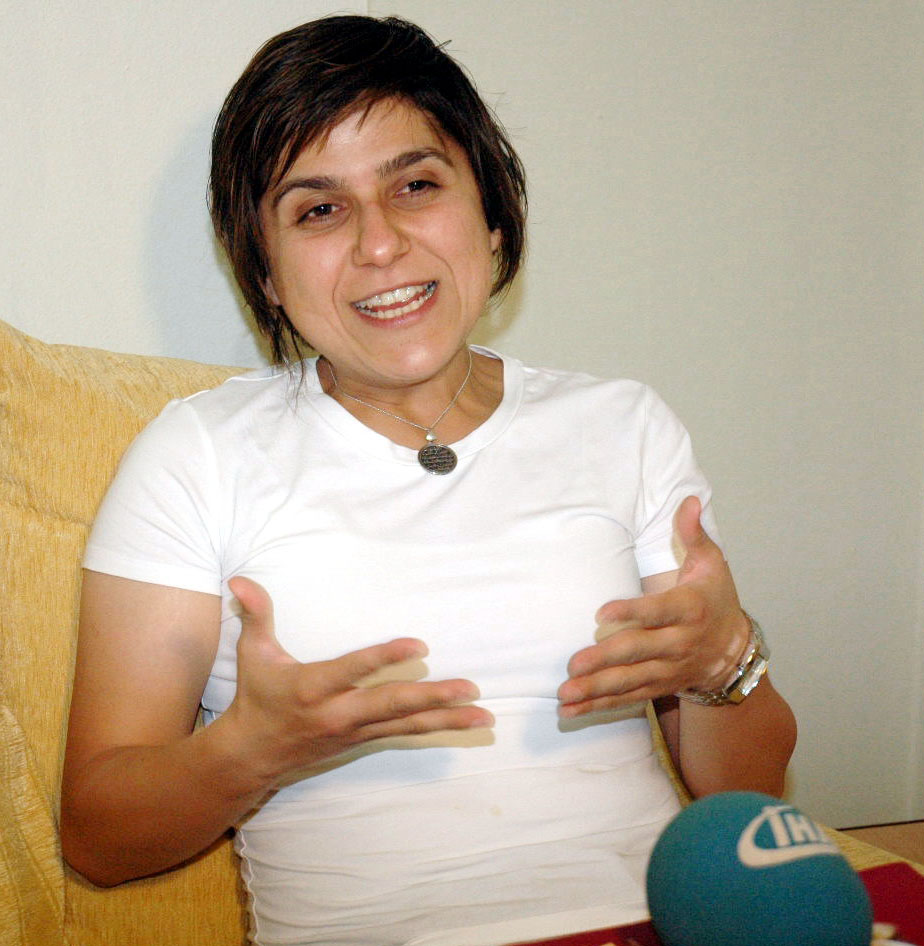 HAKKARİLİ ÇOCUKLARI ÜZDÜLER