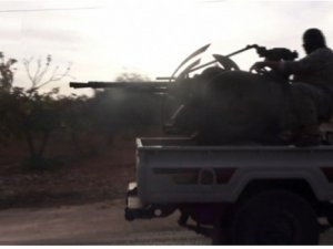 El Bab çevresindeki köyleri DEAŞ'tan temizliyor