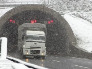 Yoğun kar yağışı başladı!