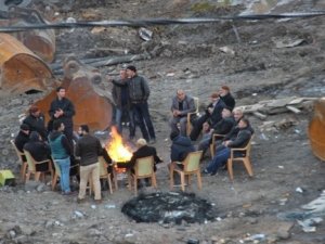 Acı bekleyiş sürüyor