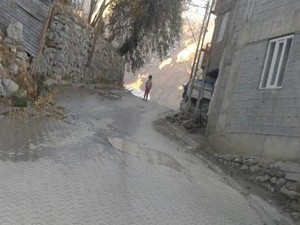 Hakkari’de içme suyu göz göre göre boşa akıyor!