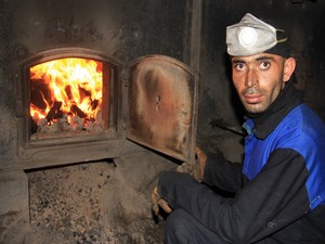 Hakkarili engelli Akdoğan'ın yaşam mücadelesi!