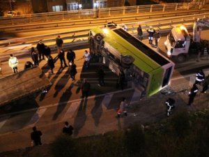 Gizli buzlanma kazaya neden oldu:10 yaralı!