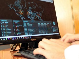 Kamuya 100 bin bilişimci alınacak