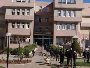 Bir belediyeye daha kayyum atandı!