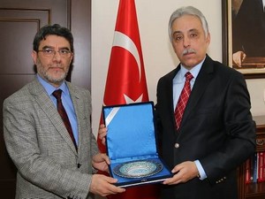 Müftü Geylani'den Vali Toprak'a veda ziyareti