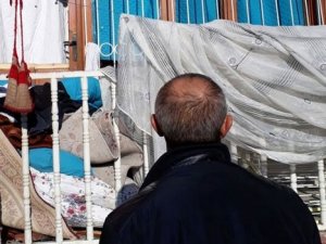 Eve el bombalı saldırı: 1 ölü!