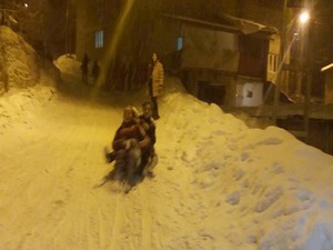 Kadın ve çocuklar 2017 yılına kayarak girdi!