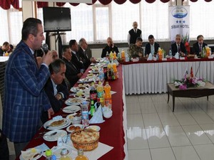 Hakkari'de halk toplantısı yapıldı!