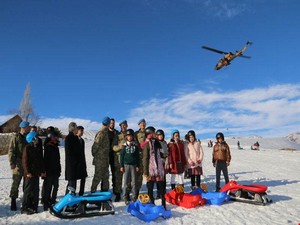 Tugay minik öğrencileri misafir etti!