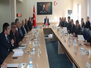 Hakkari'de 2017 yılı yatırımları masaya yatırıldı!