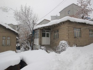 Hakkari’de 9 köy, 16 mezra yolu ulaşıma kapandı