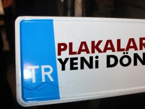 Plakalarında yeni dönem!