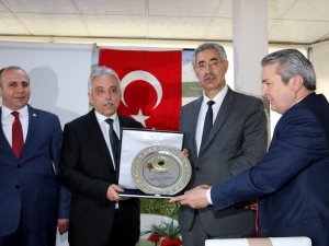 HATSO’dan defterdar Yıldırım’a plaket!