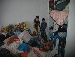 Hakkari'de ev baskınları