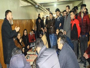 Hakkari'de bazı vatandaşlar CHP heyeti ile tartıştı!