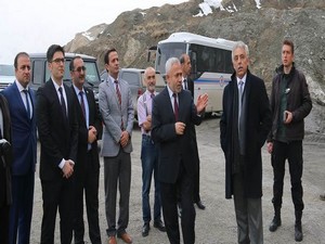 Vali Toprak'tan rektör Pakiş'e ziyaret!