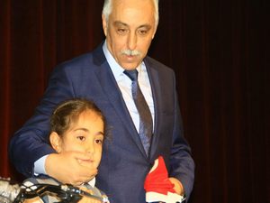 Hakkari'de duygulandıran istiklal marşı etkinliği!