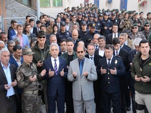 Hakkari'de şehitler için kurban kesildi!