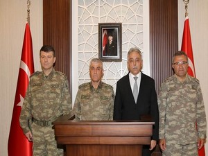 Korgenaral Çetin''den Vali Toprak'a ziyaret!