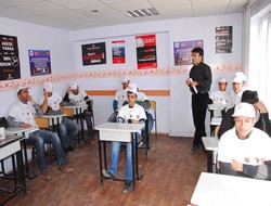 Oto tamirciliği ve eğitim projesi