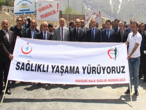 Hakkari’de sağlık için hareket et yürüyüşü düzenlendi!