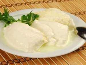 İstenmeyen tüylerden yoğurt suyu ile kurtulun!