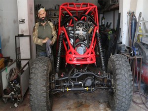 garajında araba yaptı, görenler şok oldu