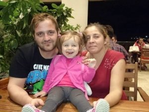 Psikolojik sorunu olan adam ailesini katletti!