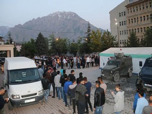 Vali Toprak: İftarını vatandaşlarla birlikte açtı!