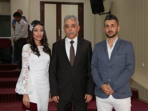 Vali Toprak Nikah şahitliği yaptı!