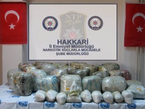 Sarıtaş yakınlarında 268 kilo esrar ele geçirildi