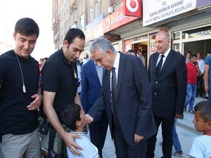 Vali Toprak'tan kamu kurumlarına ziyaret!