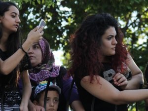 Adana'da baba can derdinde ya kadınlar!