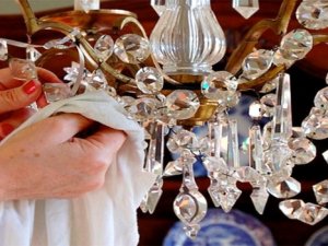 Kristal avizeleri temizleme metodu!