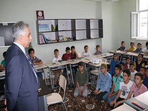 Vali Toprak'tan Kur’an Kursuna ziyaret!