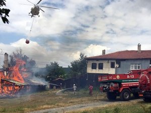 İki katlı ev cayır cayır yandı!