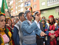 Hakkari'de demokrasi çadırı açıldı