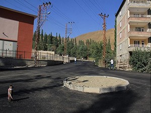 Gülereşbaba Semti yolları göz kamaştırdı!