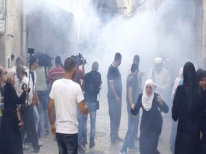 Mescid-i Aksa'ya Giren Müslümanlara Saldırıı!