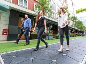 Elin oğlu yapıyor işte!