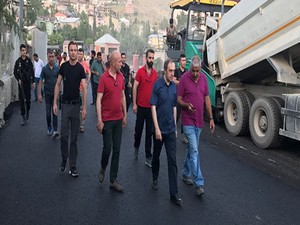 Cezaevi kavşağı ve il jandarma yolu asfaltlandı!